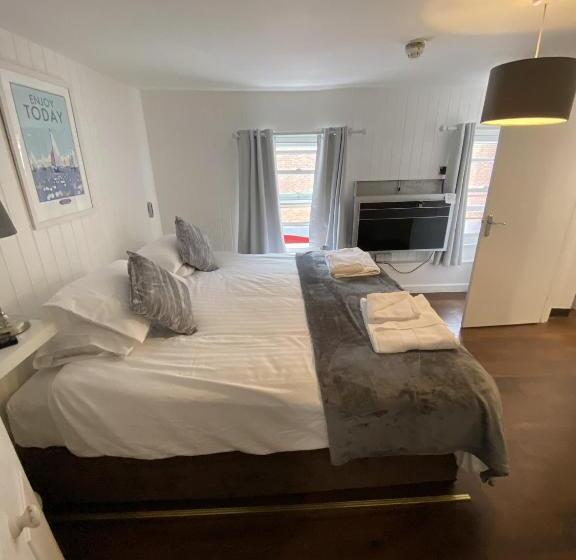 스탠다드 룸, Wheatsheaf