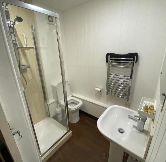 스탠다드 룸, Wheatsheaf