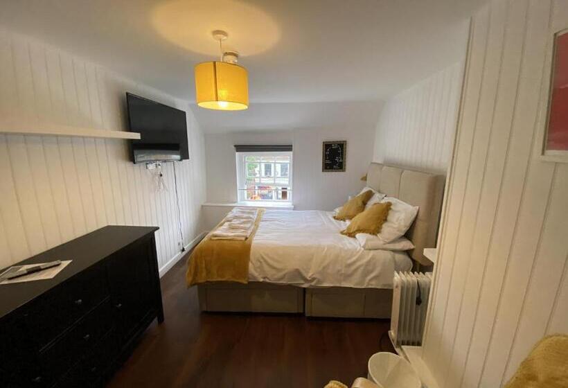 침실 1개 아파트, Wheatsheaf