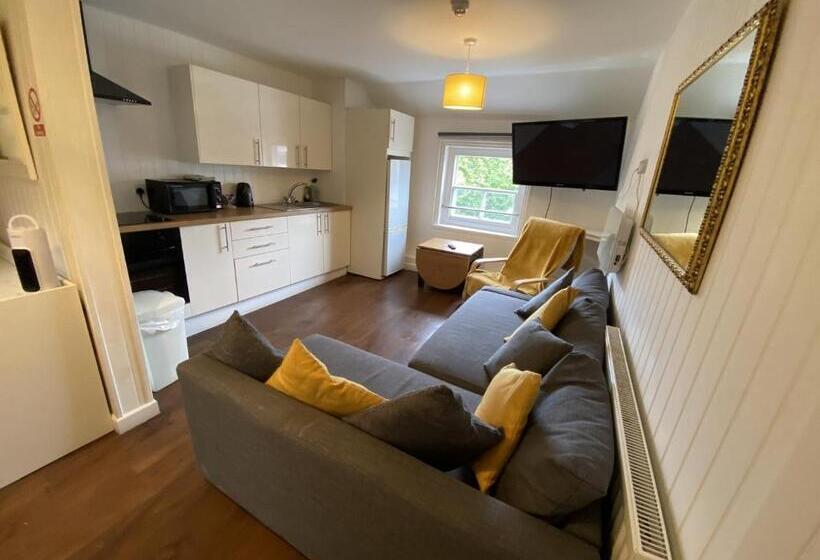 침실 1개 아파트, Wheatsheaf