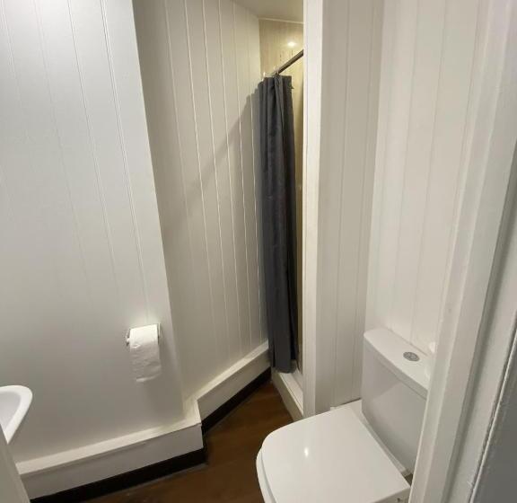 스탠다드 트리플 룸, Wheatsheaf