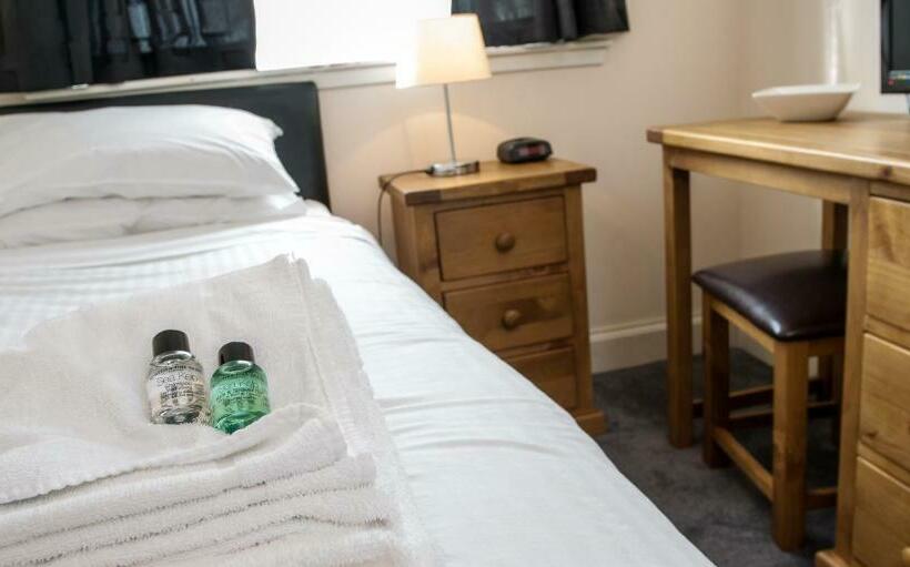 اتاق استاندارد یک نفره, Tuckers Inn