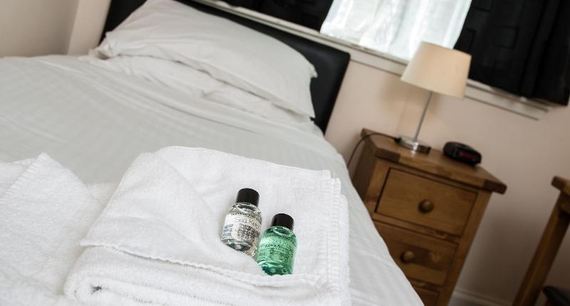 اتاق استاندارد یک نفره, Tuckers Inn