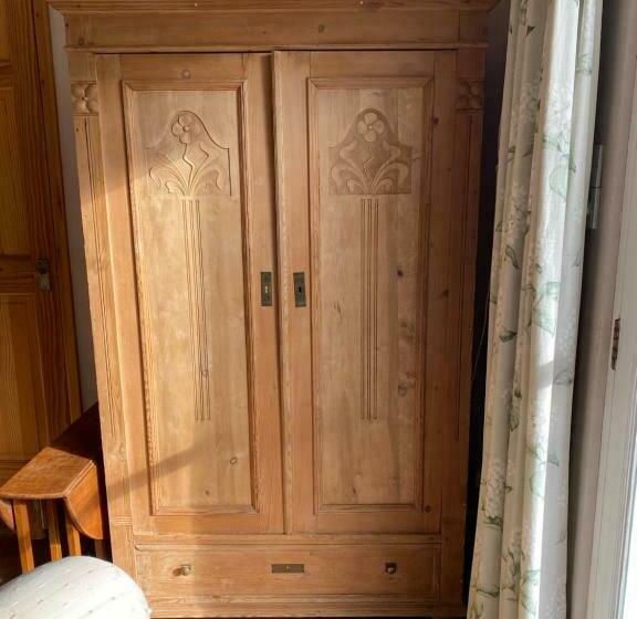 デラックスルーム, Mulleys Cottage