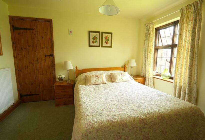 スタンダードルーム, Strawberry Cottage B&b