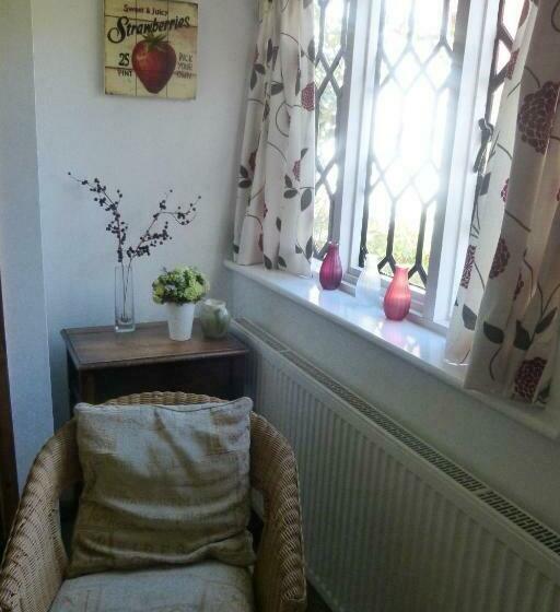 חדר סטנדרט לשלושה, Strawberry Cottage B&b