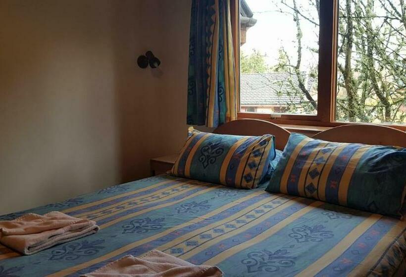 Номер Стандарт, Insh Hall