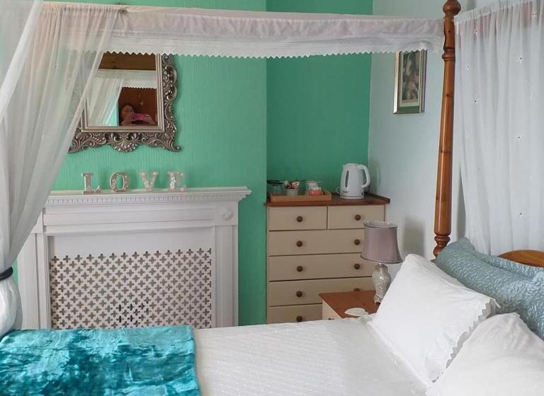 اتاق سوپریور با تخت بزرگ, Beaches Guesthouse