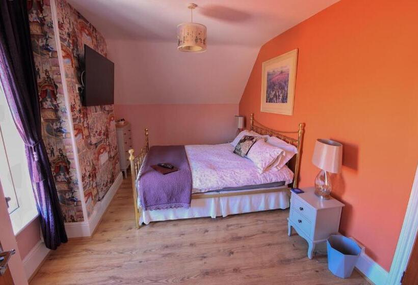 اتاق کلاسیک چهارنفره, Beaches Guesthouse