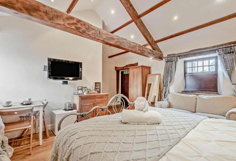 Superior room with lake view, Highside Farm