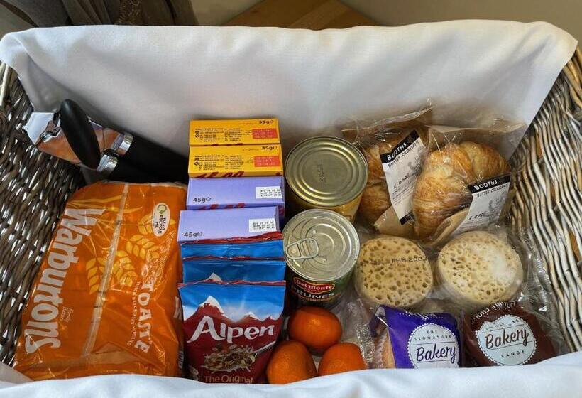 豪华房间, Highside Farm