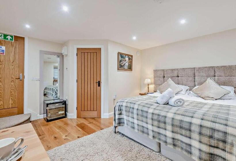 豪华房间, Highside Farm