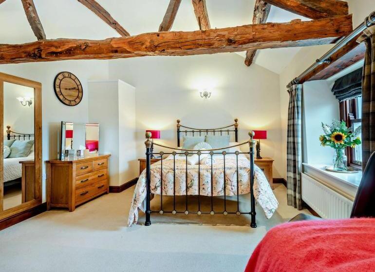 4间卧室的房子, Highside Farm