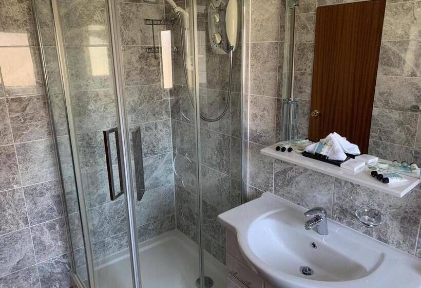 Perhehuone, Lyndon Guest House