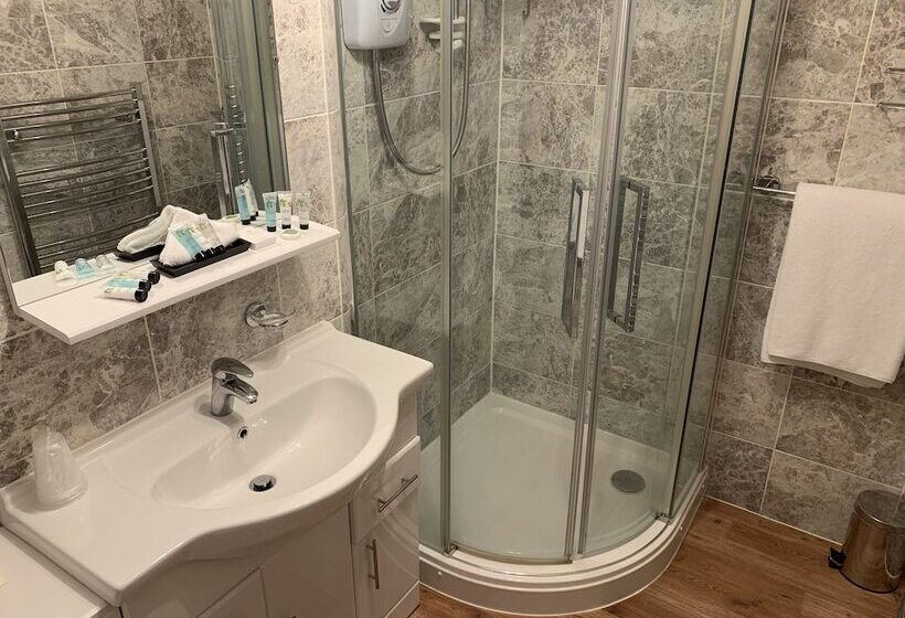 Perhehuone, Lyndon Guest House