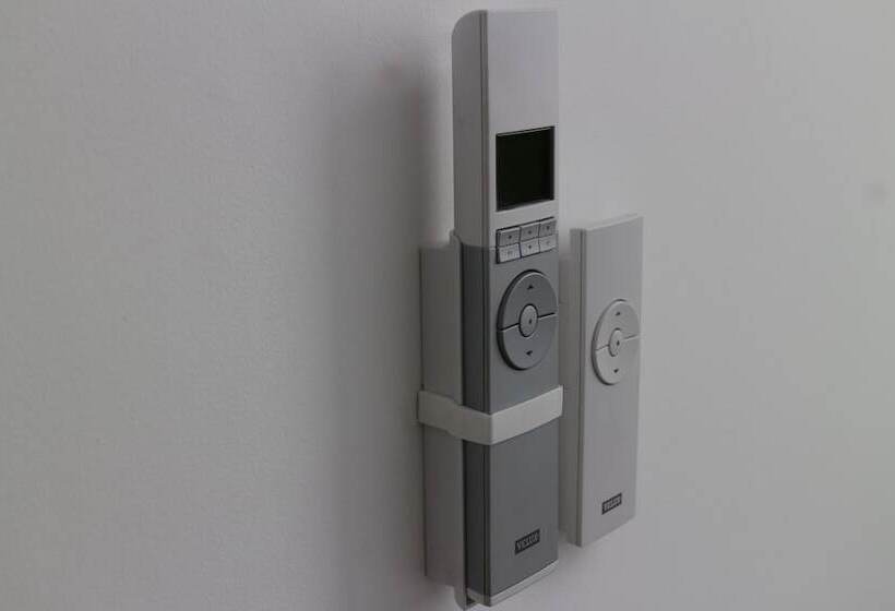 スタンダードルーム, Oscar Lodge