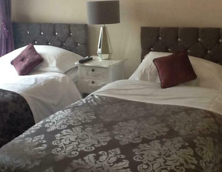 اتاق استاندارد, Room Only At Wetherby Nairn