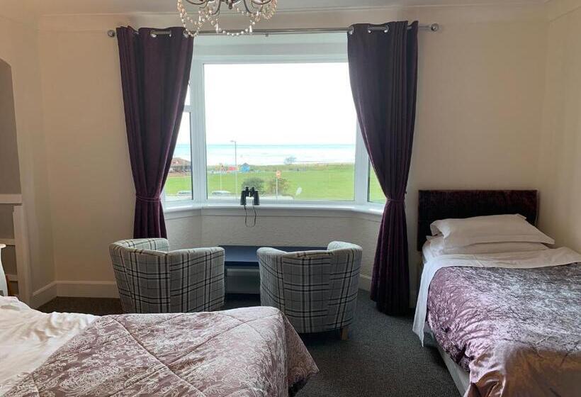 اتاق لوکس با چشم‌انداز دریا, Room Only At Wetherby Nairn
