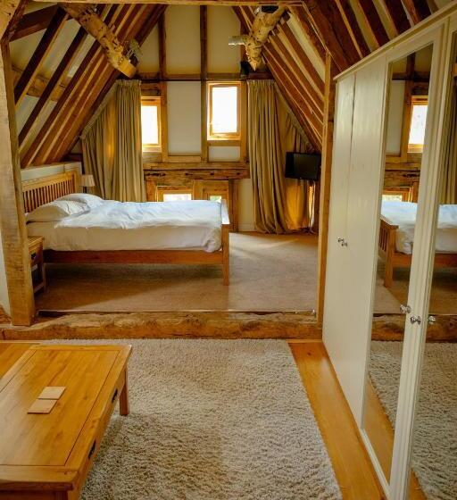 标准间, Sabine Barn