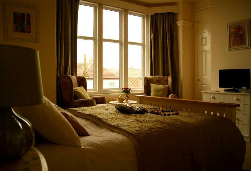 اتاق سوپریور با چشم‌انداز دریا, Sunset Guest House