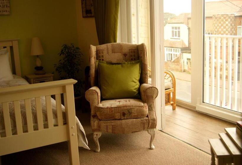 חדר סופריור עם נוף לים ומרפסת, Sunset Guest House