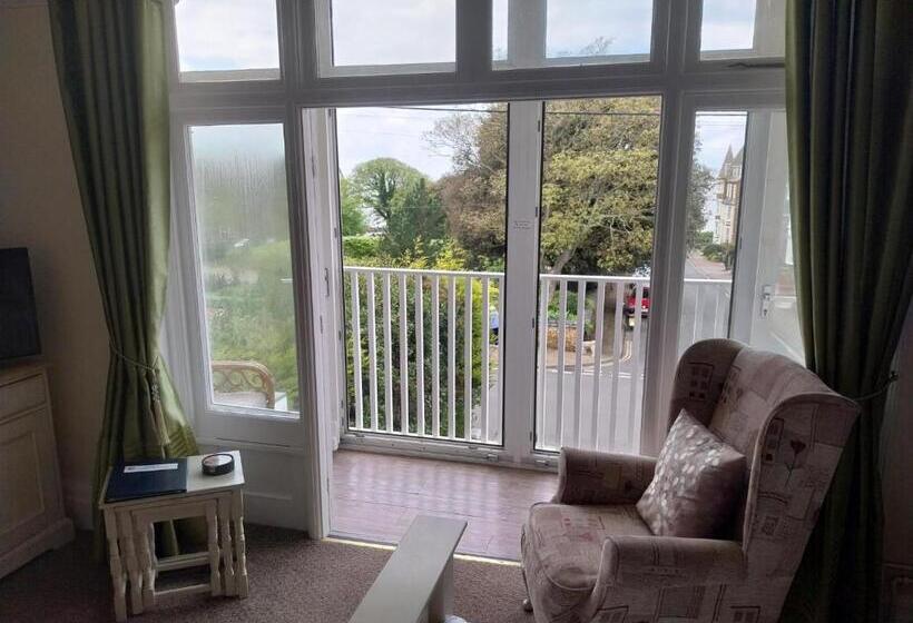 חדר סופריור עם נוף לים ומרפסת, Sunset Guest House