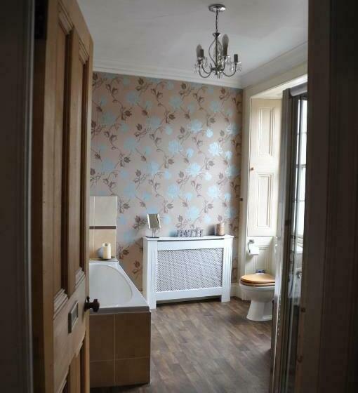 غرفة قياسية, The Bank Guest House