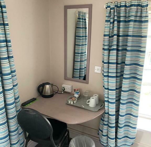 Номер Стандарт, Hampton Hotel & Restaurant