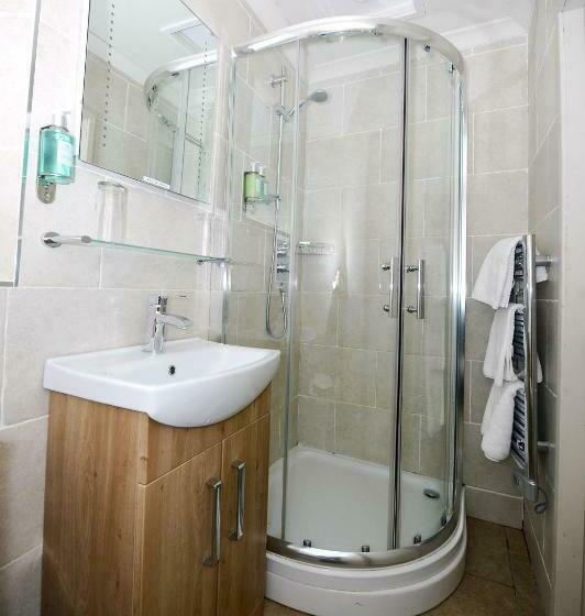 Habitació Estàndard, Ardlui