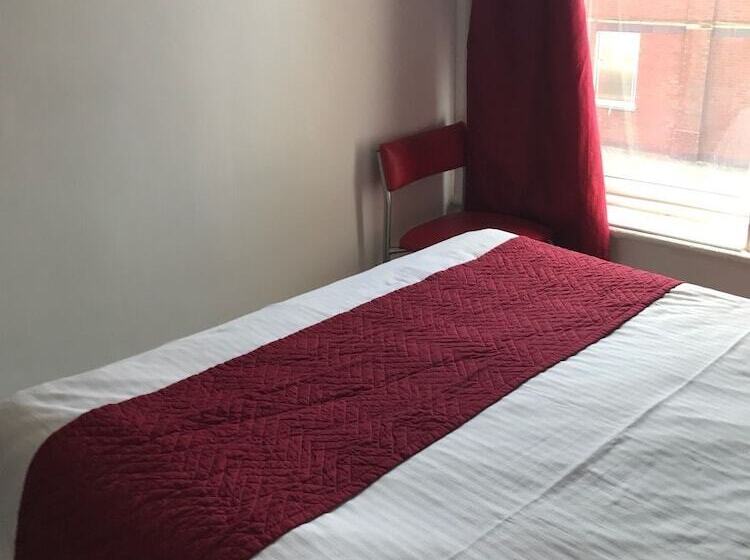 스탠다드 룸, Chilton