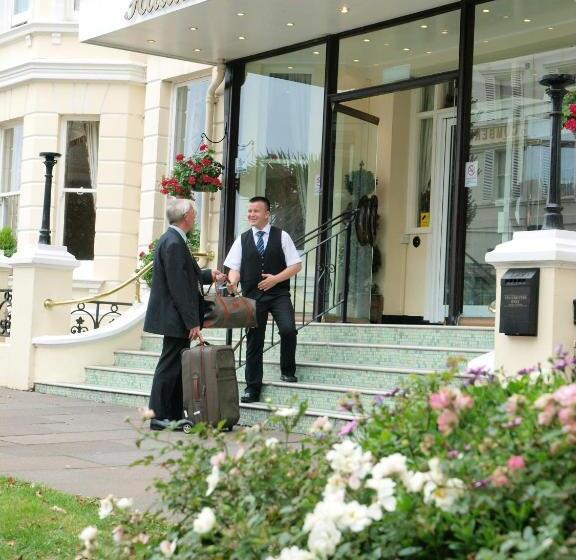 Номер Стандарт, Haddon Hall