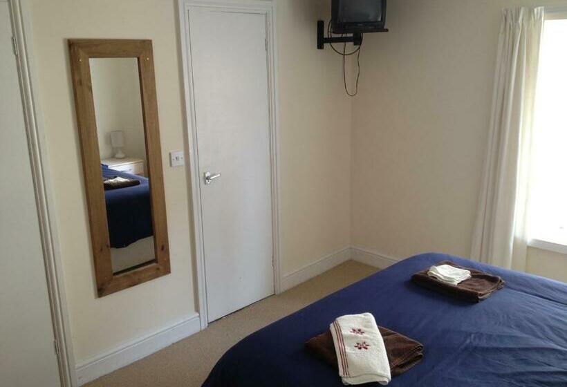 Номер Стандарт, Hampton Hotel & Restaurant