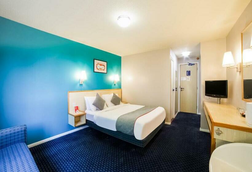 غرفة ديلوكس, Rafee