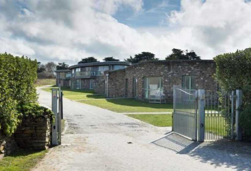 Вилла 3 Спальни, Trevose Golf And Country Club