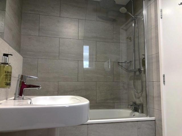 침실 1개 발코니 아파트, Trevose Golf And Country Club