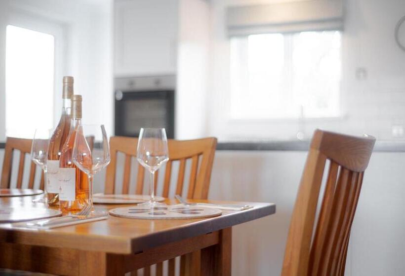 스탠다드 방갈로, Trevose Golf And Country Club