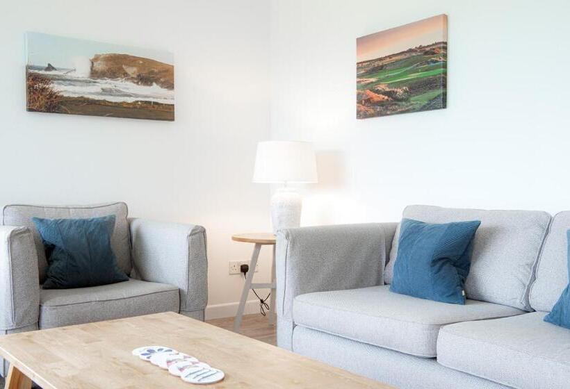 بنجلو قياسى مطل على البحر, Trevose Golf And Country Club