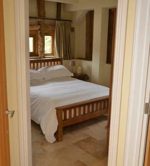 带大床的标准间, Sabine Barn