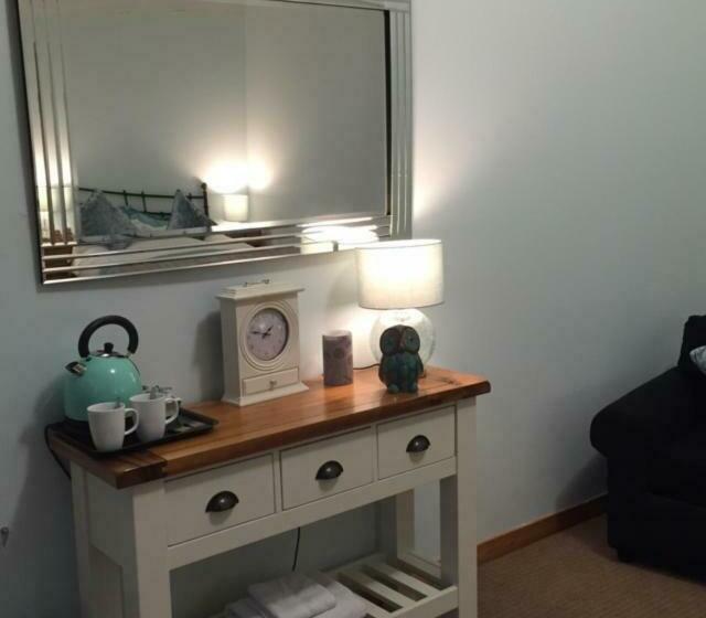 标准间, Scottish Equi B&b