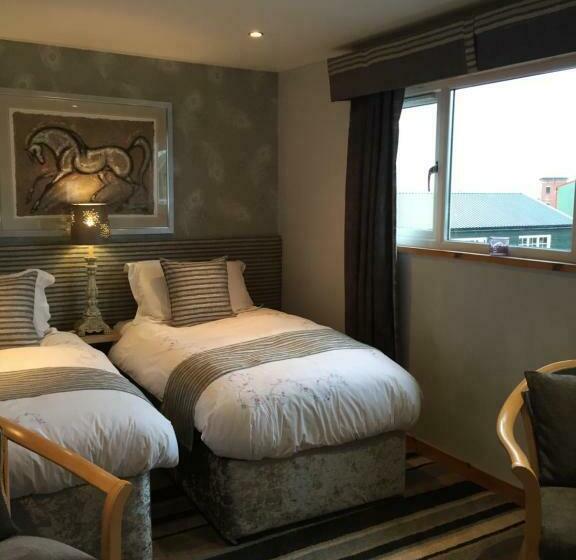 标准间, Scottish Equi B&b