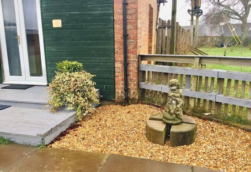 标准间, Scottish Equi B&b