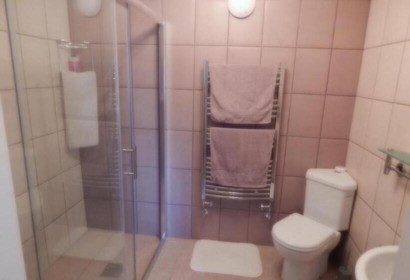 스탠다드 룸, The Old Barn Bed & Breakfast