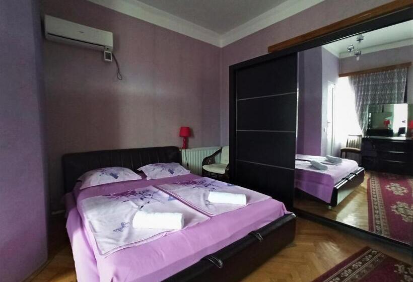 اتاق استاندارد سه نفره, Guesthouse Lilia &wine Celler