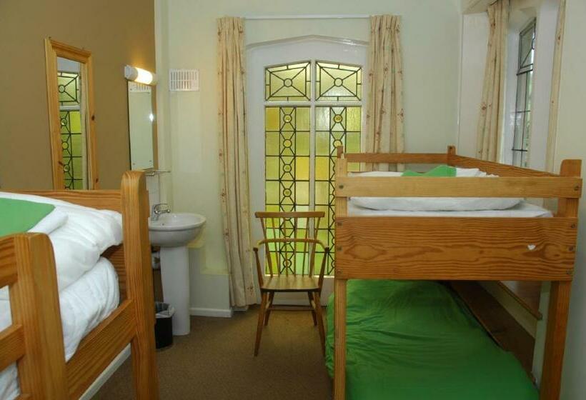 스탠다드 4인용 룸 공용 욕실, Yha Beer