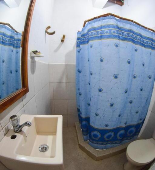 اتاق استاندارد چهارنفره با بالکن, Karukera