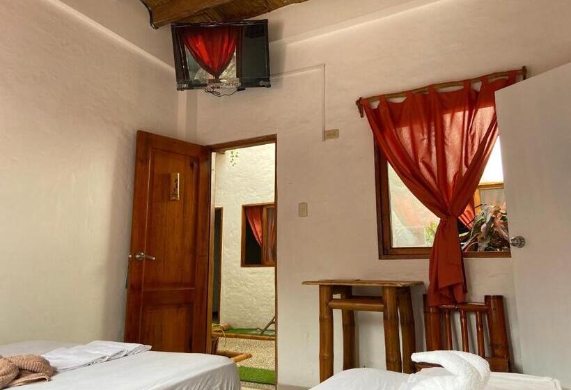 اتاق راحتی سه تخته, Karukera