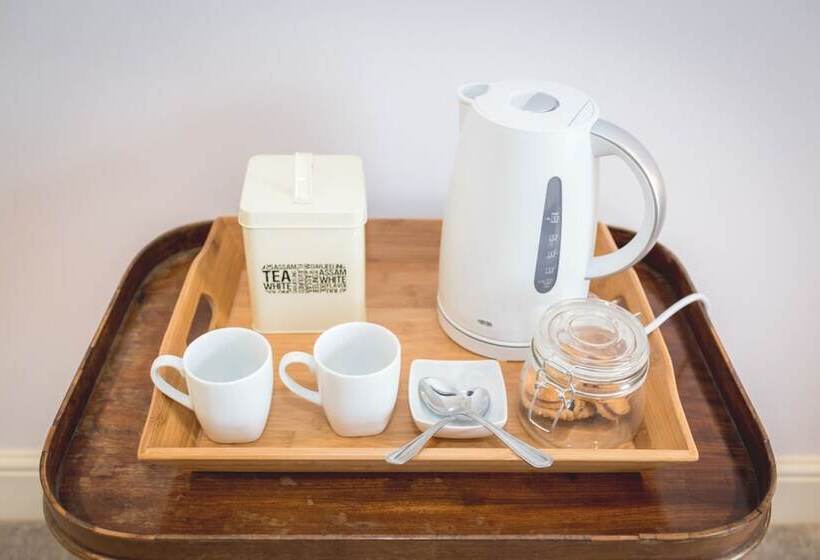 Номер Deluxe, The Bower Inn