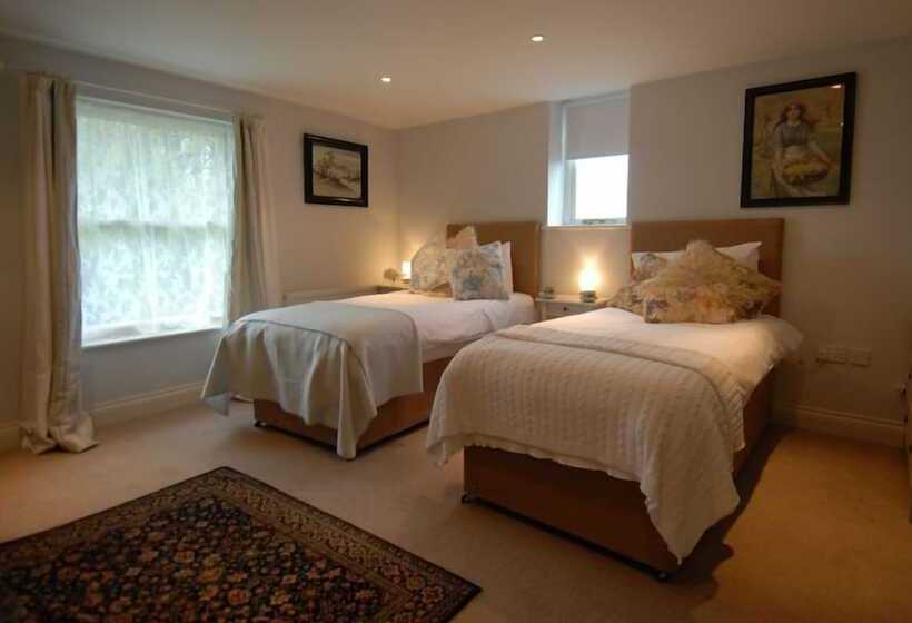 Номер Deluxe, The Bower Inn