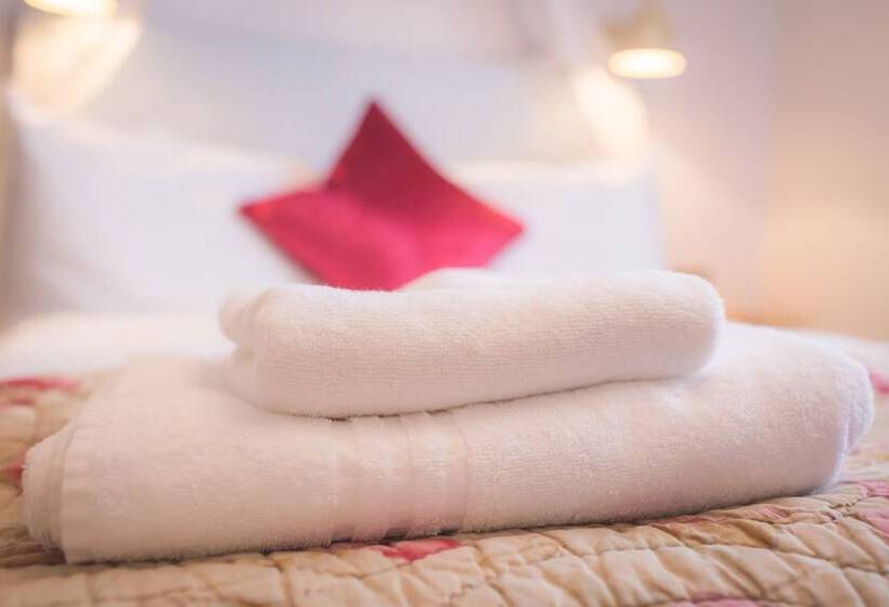 Номер Superior, The Bower Inn