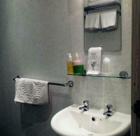 标准间, The Clovelly